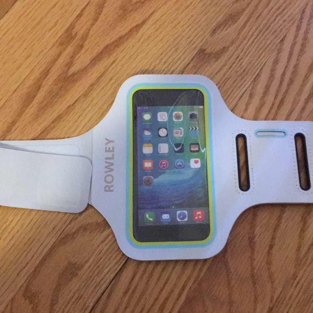 Workout arm band